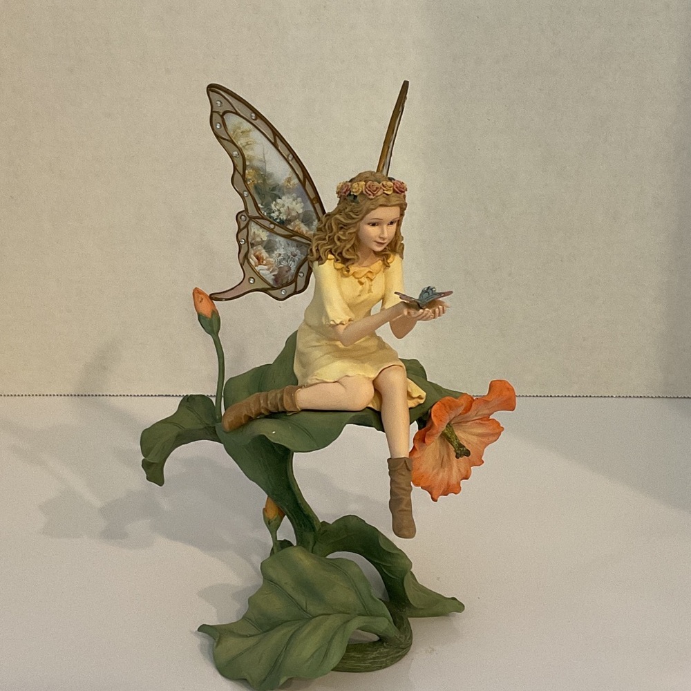 "SUNLIT SERENITY" IN GARDEN ENCHANTMENT COLLECTION BY LENA LIU